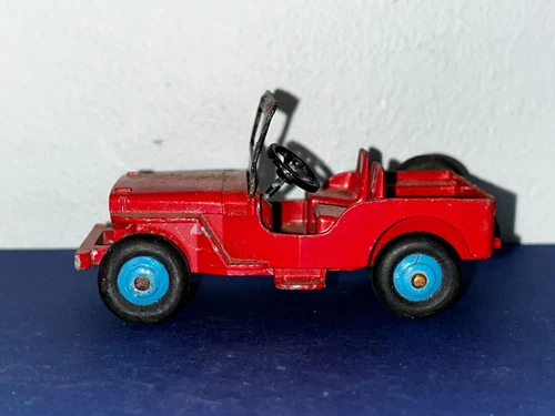 Vintage 1940's Dinky 1/43 diecast #405 Meccano 25Y Red Willy's Universal Jeep
