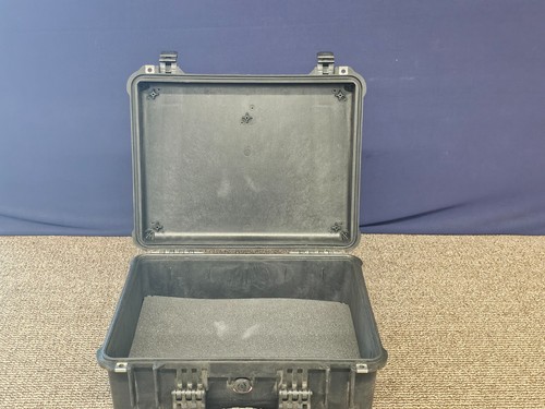 Pelican 1550 Hard Case Transit Storage Container Camera Gun Vented Plastic - Picture 9 of 17