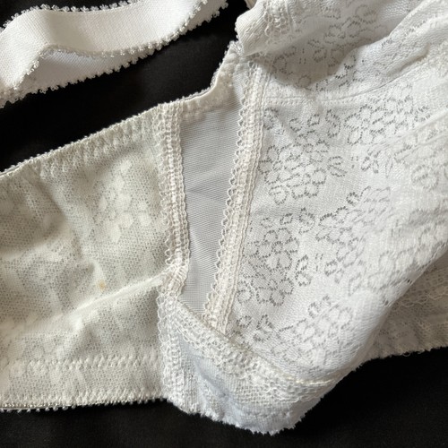 Timeless Comfort Wireless Bra Women’s Size 42C White Full Coverag Adjust Straps - Picture 6 of 10