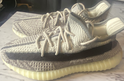 adidas Yeezy Boost 350 V2 Gray Cream Black Primeknit Geometric Low Top Sneaker