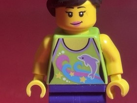 Lego Juniors: Beach Trip 10677 Woman. With Dolphin Top Minifigure. Twn227
