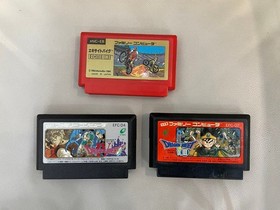 Nintendo Famicom main unit with software, operation unconfirmed, retro game