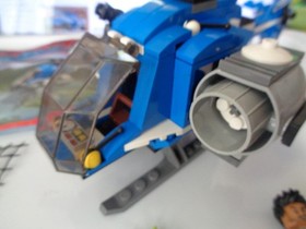 LEGO 75915 Jurassic World Pteranodon Capture with Minifigures