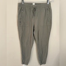 C&C California greenish tan casual elastic waist & ankle pants Size medium