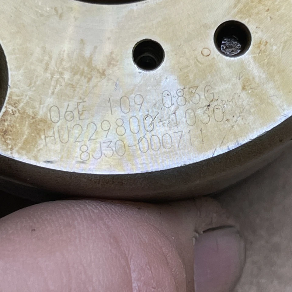 AUDI A6 QUATTRO 2005-2011 - Cámara de admisión / Árbol de levas Ajuste de engranajes 06E109083G #131 Foto 3 de 4