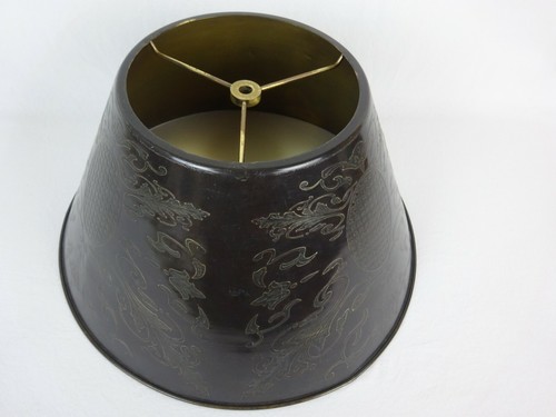 Vintage Large Brass Lamp Shade ~Tole / Bouillotte Lamp Style~ Deco Style Etched - Picture 4 of 12