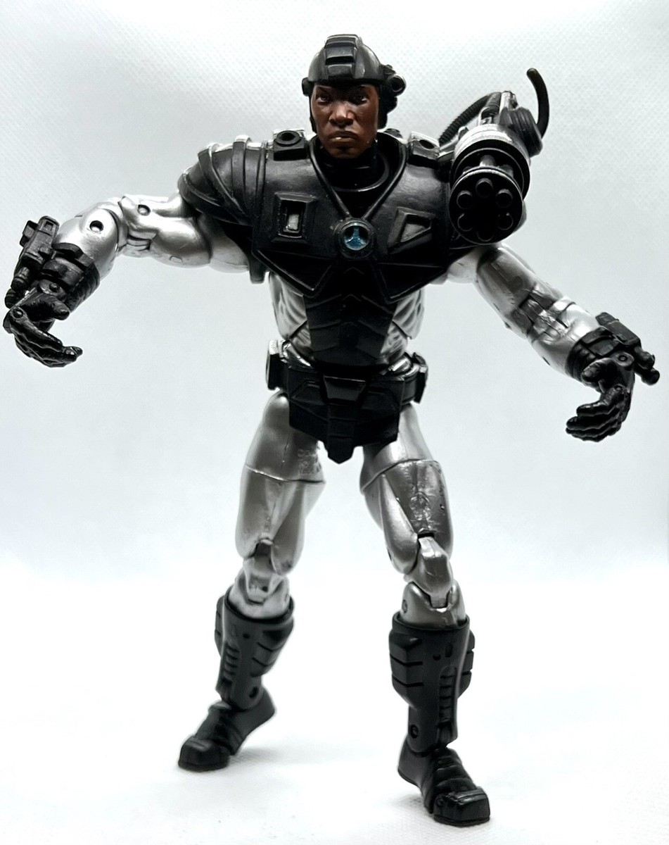 マーベルレジェンド　ウォーマシン　アイアンマン Amazon.com: Marvel Hasbro Legends - War Machine Action