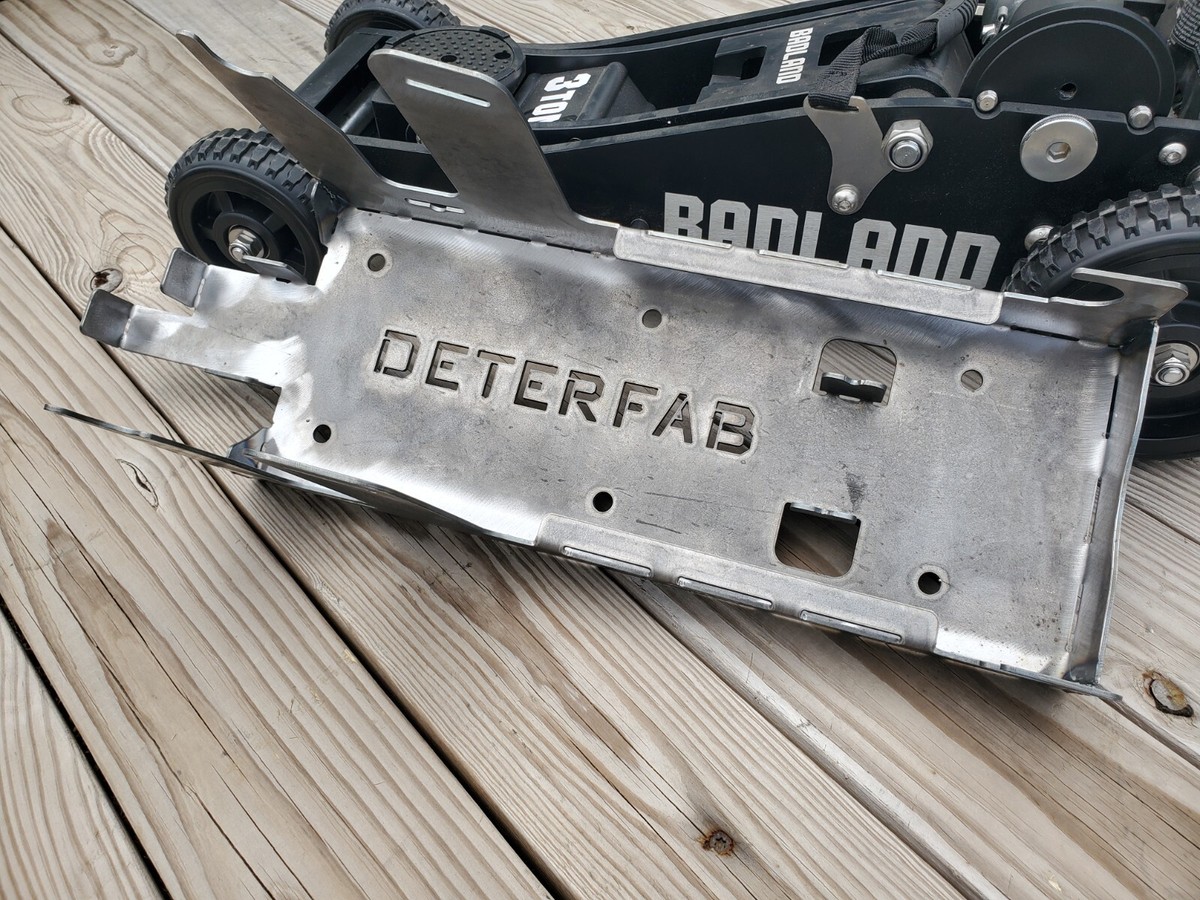 Mount for 'Harbor Freight' 'Badland' 3-Ton Offroad Jack