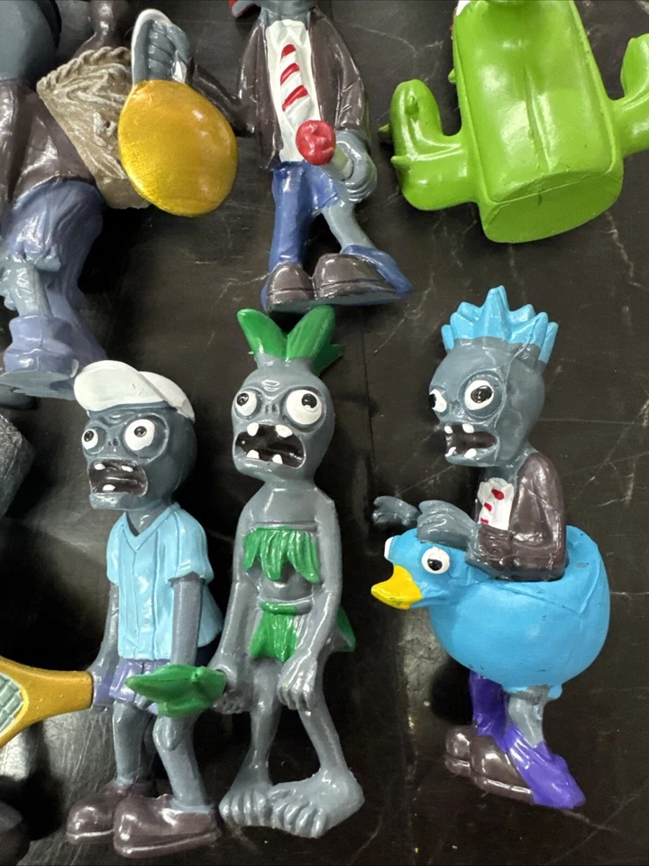 Lote de 15 mini figuras Plants vs. Zombies - Excelente estado Foto 4 de 4