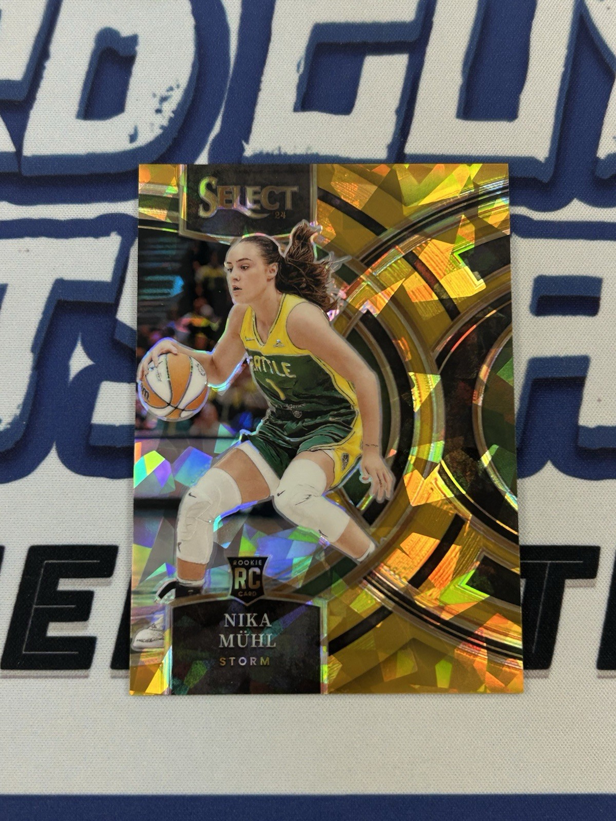 2024 Panini WNBA Select Premier Gold Cracked Ice #162 Nika Muhl /10