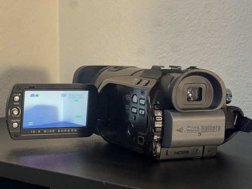 JVC Everio GZ-HD7u HDD 60GB 1080i Camcorder - Fully working with original bundle - Picture 4 of 16