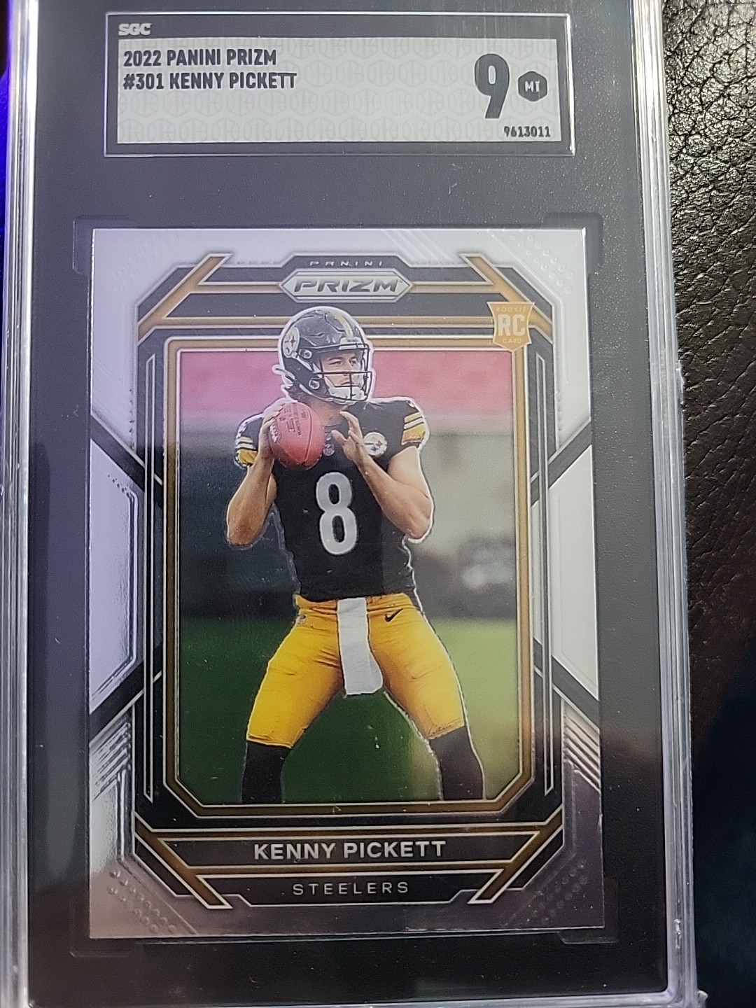 2022 Panini Prizm - Rookies Kenny Pickett #301 Silver Prizm (RC)