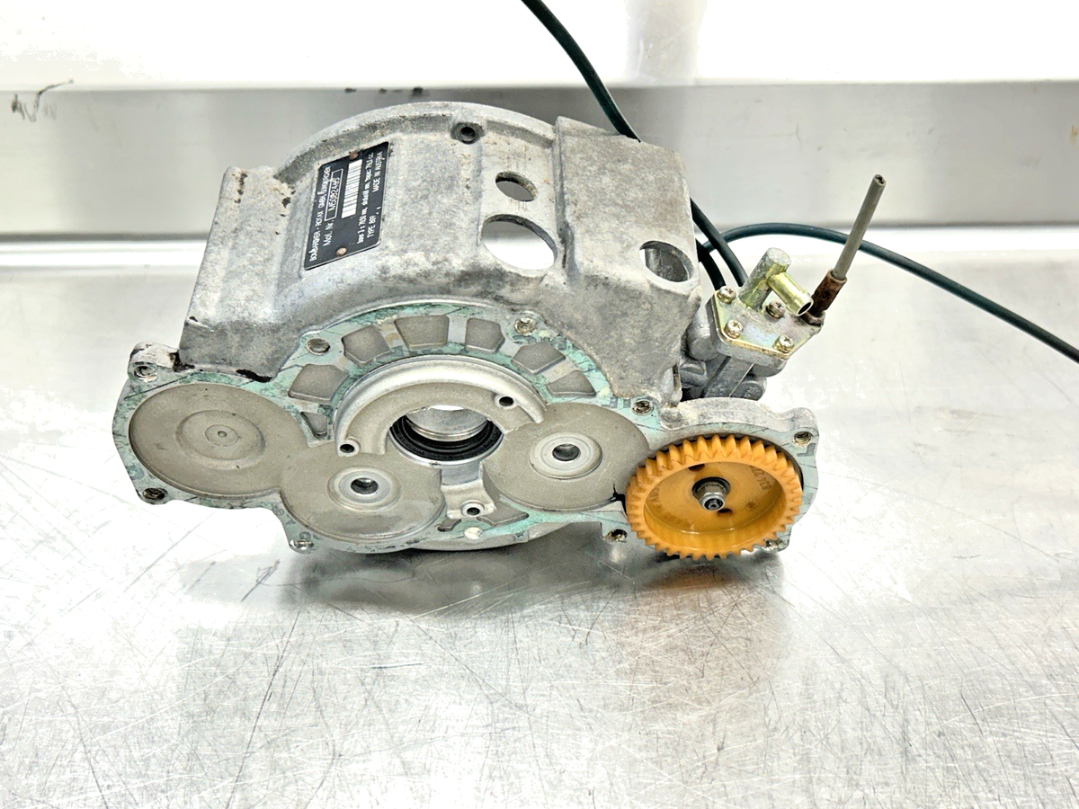 1998 Ski Doo Mach Z 800 809 OIL PUMP & Magneto Stator Ignition