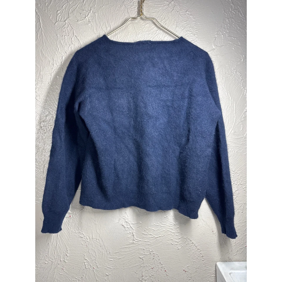 Lands' End 100% Cashmere Sweater Navy Blue Crewneck Fuzzy Size Approx Medium - Image 3 of 4