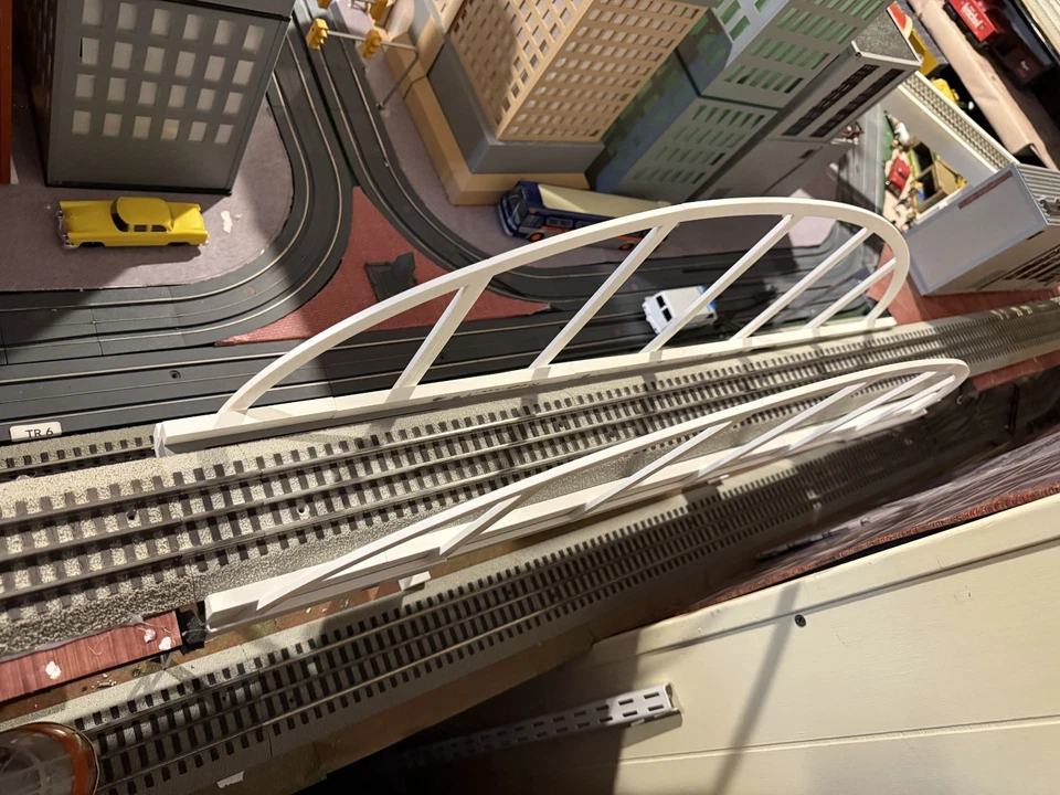 O Scale White Arch Bridge Kit - 32 Inch Span - 4 inches wide - Image 2 of 4