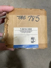 BRAND NEW JOHNSON CONTROLS 0-100F TEMPERATURE TRANSMITTER T-5210-1002