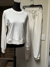 TRUTH BY REPUBLIC 2pcs Set Women' Velour Crew Neck Track Suit Soft Ivory SZ S