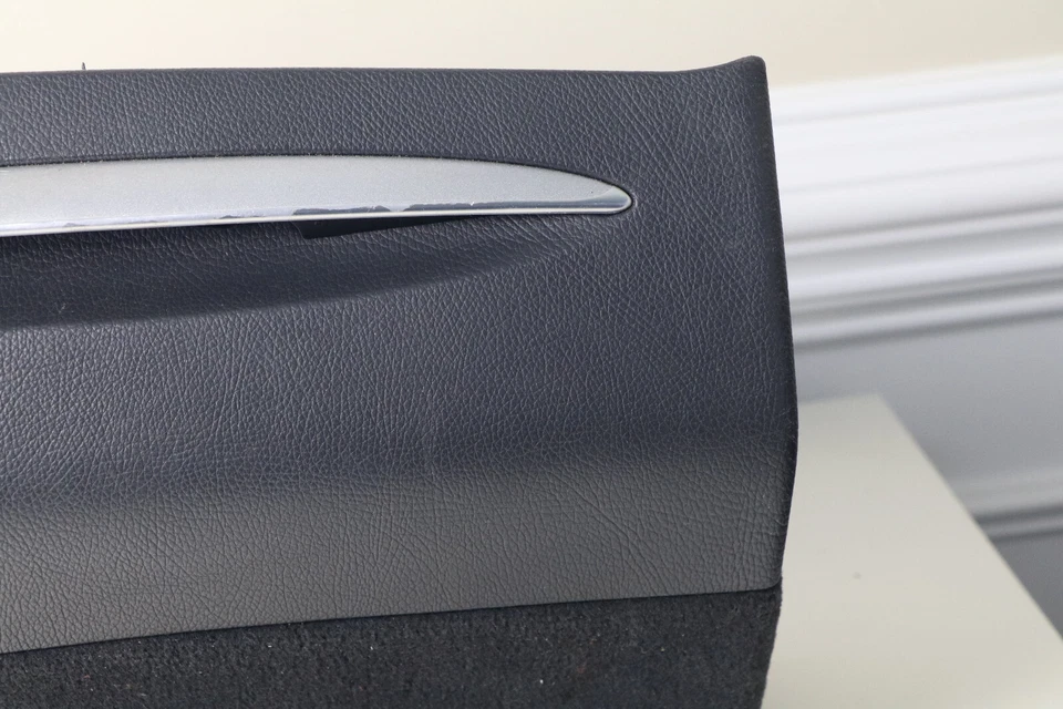 03-09 MERCEDES W209 CLK500 CLK320 CLK350 БАРДАЧОК ОТСЕК ЧЕРНЫЙ OEM - Изображение 4 из 4