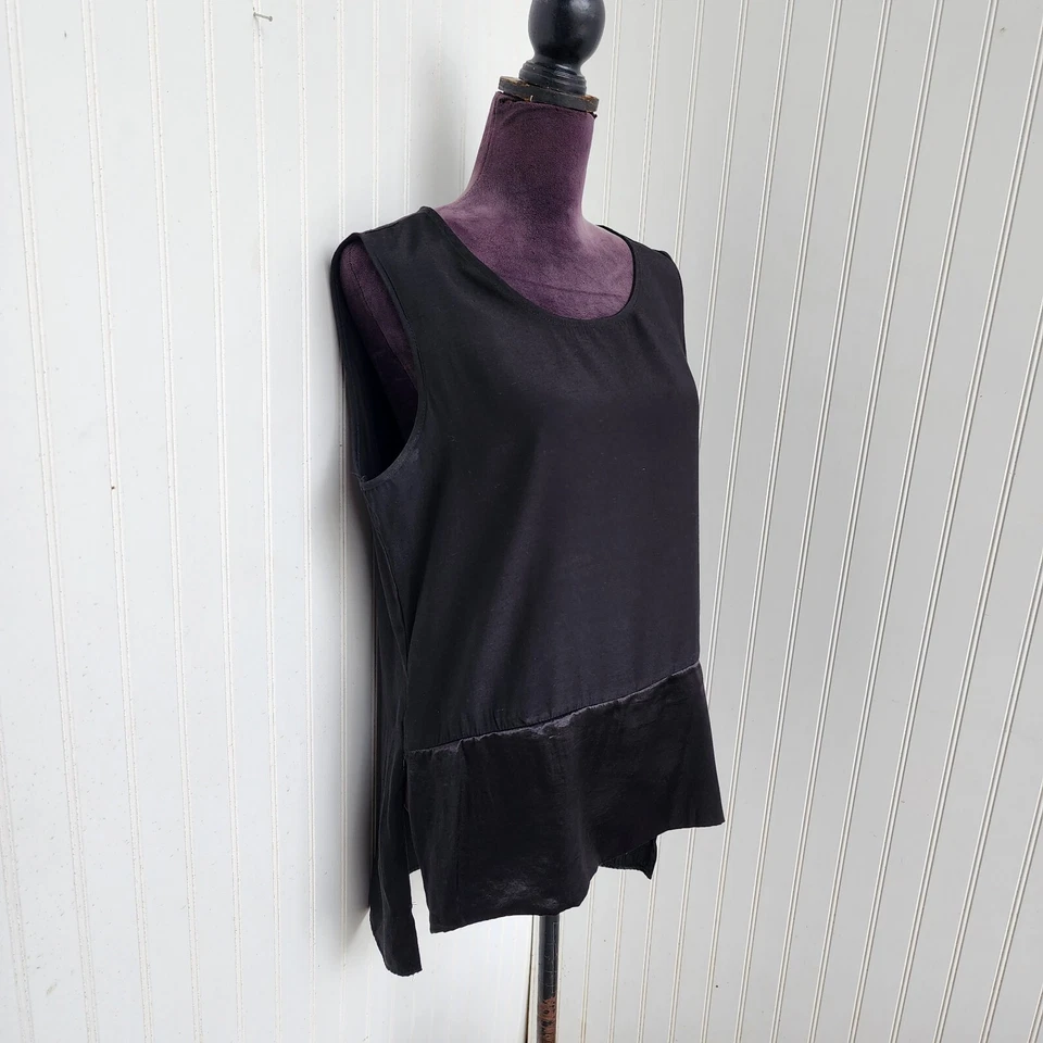 Blusa Kenneth Cole Reaction para mujer negra brillante satinada sin mangas cremallera lateral talla L Foto 2 de 4