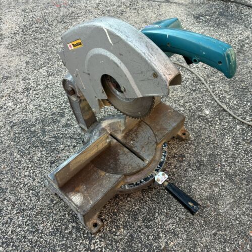 Vintage Makita 2401B Heavy Duty Miter Saw - Made In Japan Reliable Works Great - Picture 3 of 17