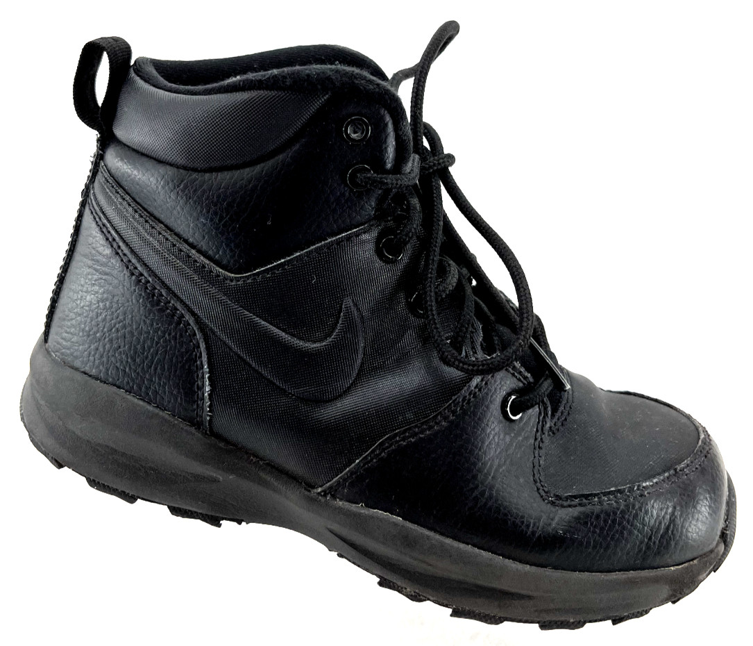 nike boot takkies
