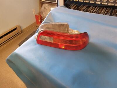 91 92 93 94 95 LEGEND RIGHT TAIL LIGHT SDN 4 DR 162319 | eBay