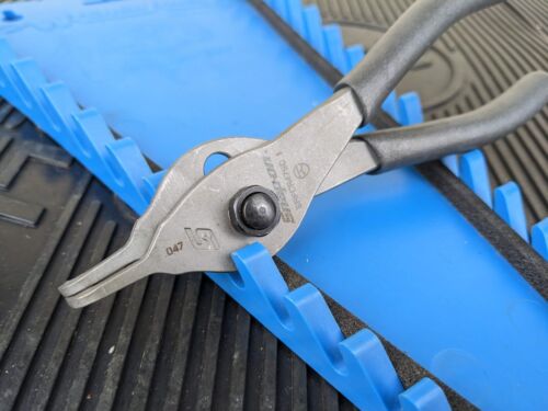 #ap937 Snap-on Tools USA NEW DARK TITANIUM 90° .047 Snap Ring Pliers SRPCR4790DT - Picture 2 of 15