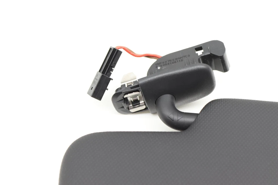 AUDI RS3 2017-2020 2022-2024 - Parasol derecho/espejo 8W0857552AM Foto 2 de 4