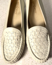 Soft Spots All Day Comfort Cream Loafers Women Size 9 W Arch Support USA Made