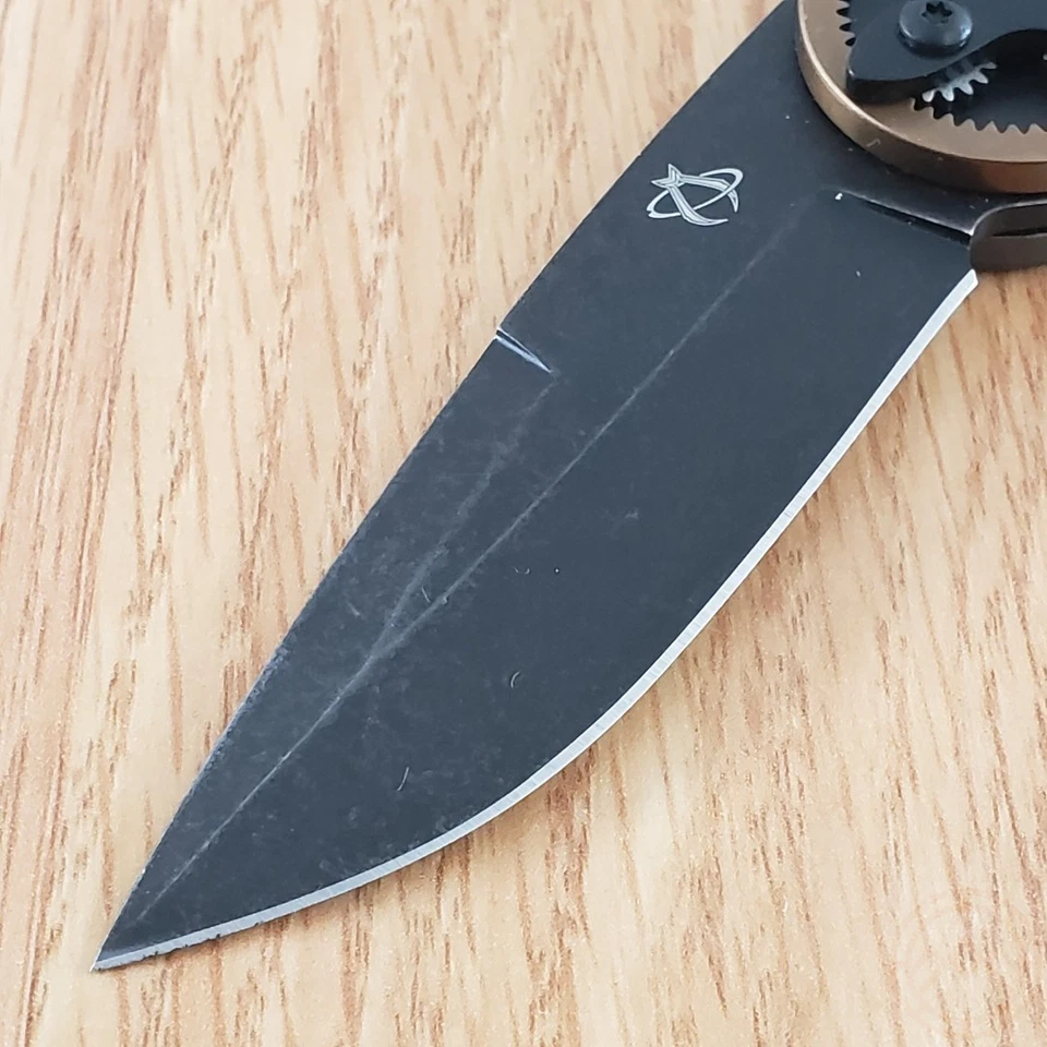 Cuchillo Plegable Mantis Gearhead Linerlock 3" 440C Hoja de Acero Gris Mango de Aluminio Foto 3 de 4