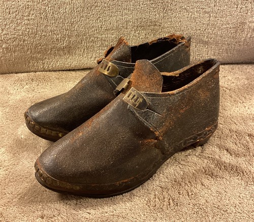 Victorian Lancashire English Child’s Clogs Handmade Antique Leather, Wood, Metal - Picture 1 of 13