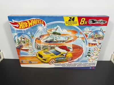 NEW in Box Hot Wheels Advent Calendar w/ 24 Suprises including 8 Cars Holiday 