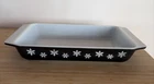 Vintage Kitchen Pyrex  1 1/4 QT Black White Snowflake Casserole Dish Bowl 548-B