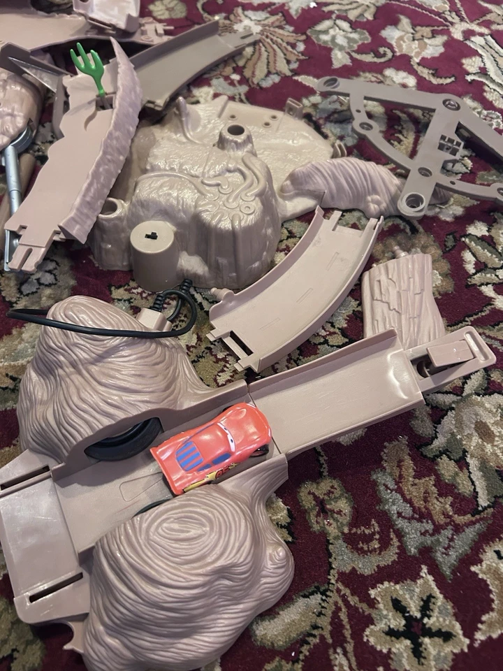 Disney Pixar Cars Radiator Springs Mountain Challenge Playset 40+ pieces - Image 3 of 4