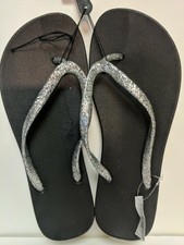 time and tru comfort sole flip flops