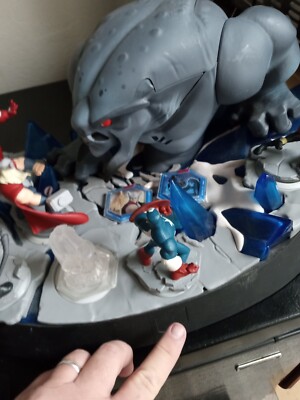 Disney Infinity Marvel Frost Giant Beast Base + Figures (V2.0