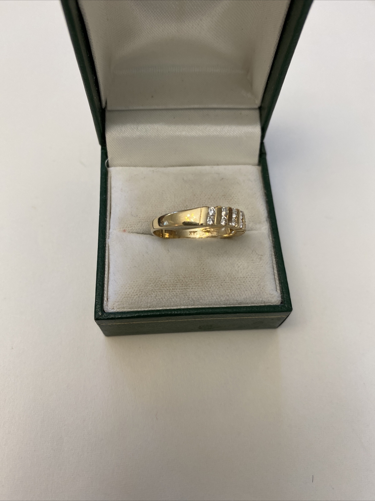 solid 14k yellow gold diamonds ring - image 2