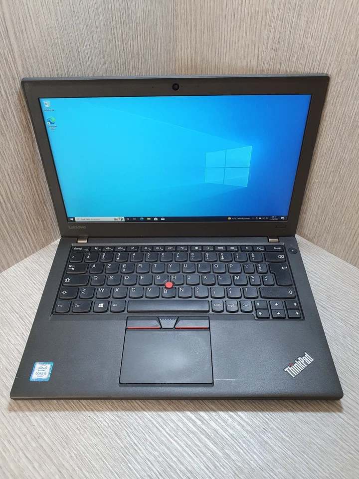 Lenovo ThinkPad X260 · i5-6200U · 8GB · 256GB, photo 1 of 5