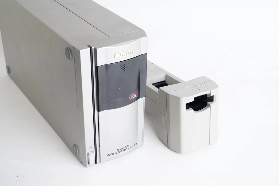 Nikon Super Coolscan 4000 ED 35mm + Cables + Serviced and Converted to Full Roll - Image 2 of 4