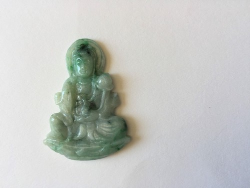 Lady Quan/Kwan Yin Buddha Natural Grade A 100% Green Jade (pendant) - JJ40 - Picture 10 of 12