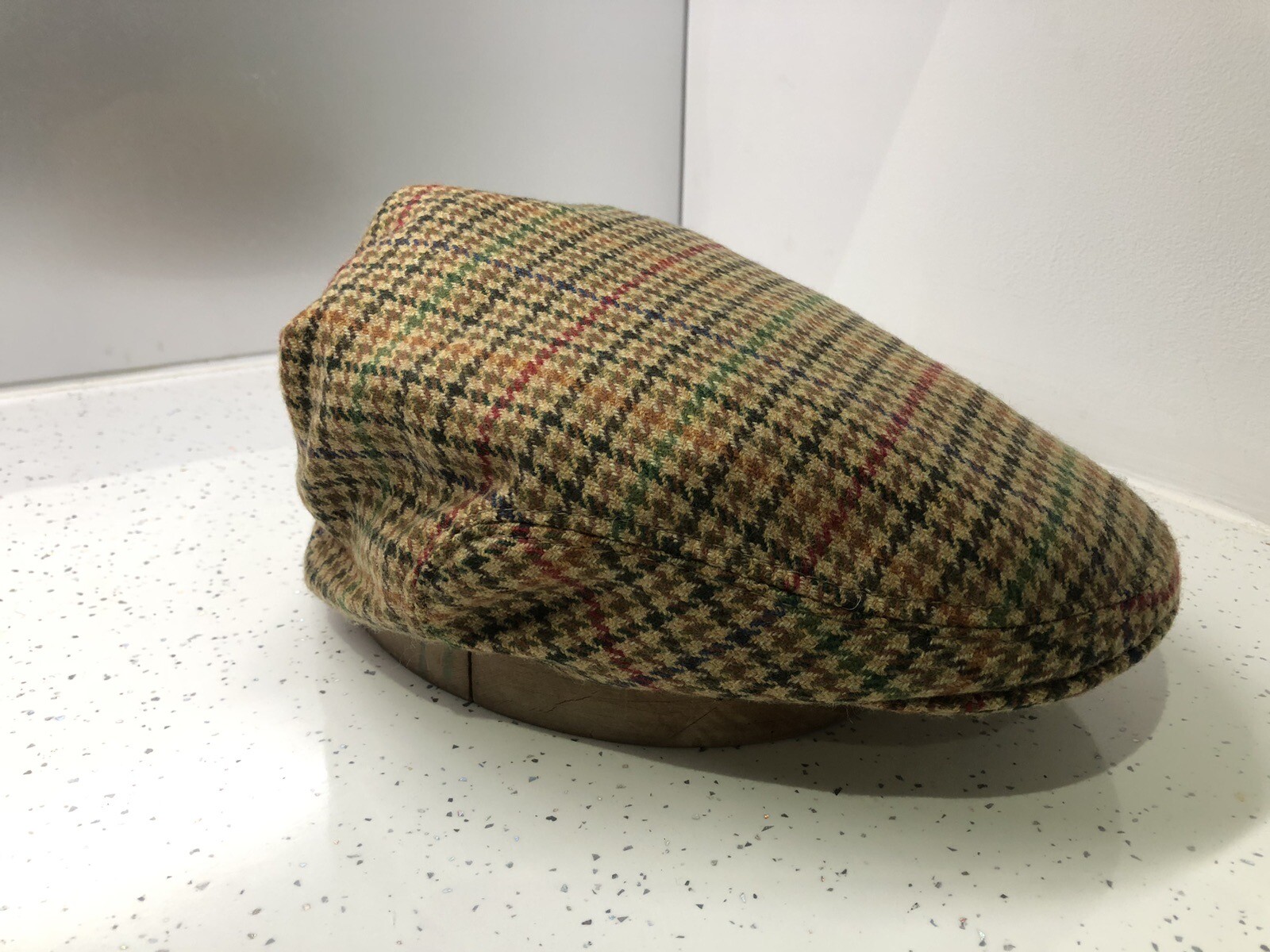 Herbert Johnson Cashmere tweed Flat cap size 7 1/8 (58) Green/brown