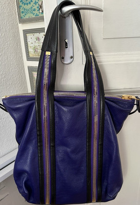 TOM FORD Damen Tragetasche Leder Lila Schwarz Doppelgriff Reißverschluss Gold