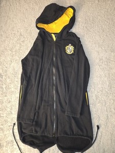 Wizarding World of Harry Potter Hufflepuff Official, 3XL Robe, Universal Studios