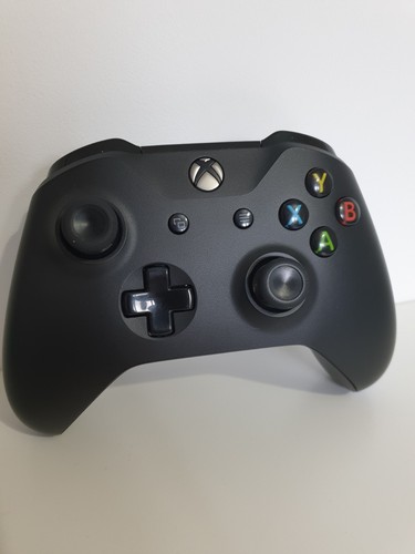 Xbox One Controller Modded With Rapid fire + Other Modes Blue Light - Picture 3 of 10