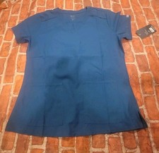 med couture scrub Top Sz Medium Teal Nwt Insight