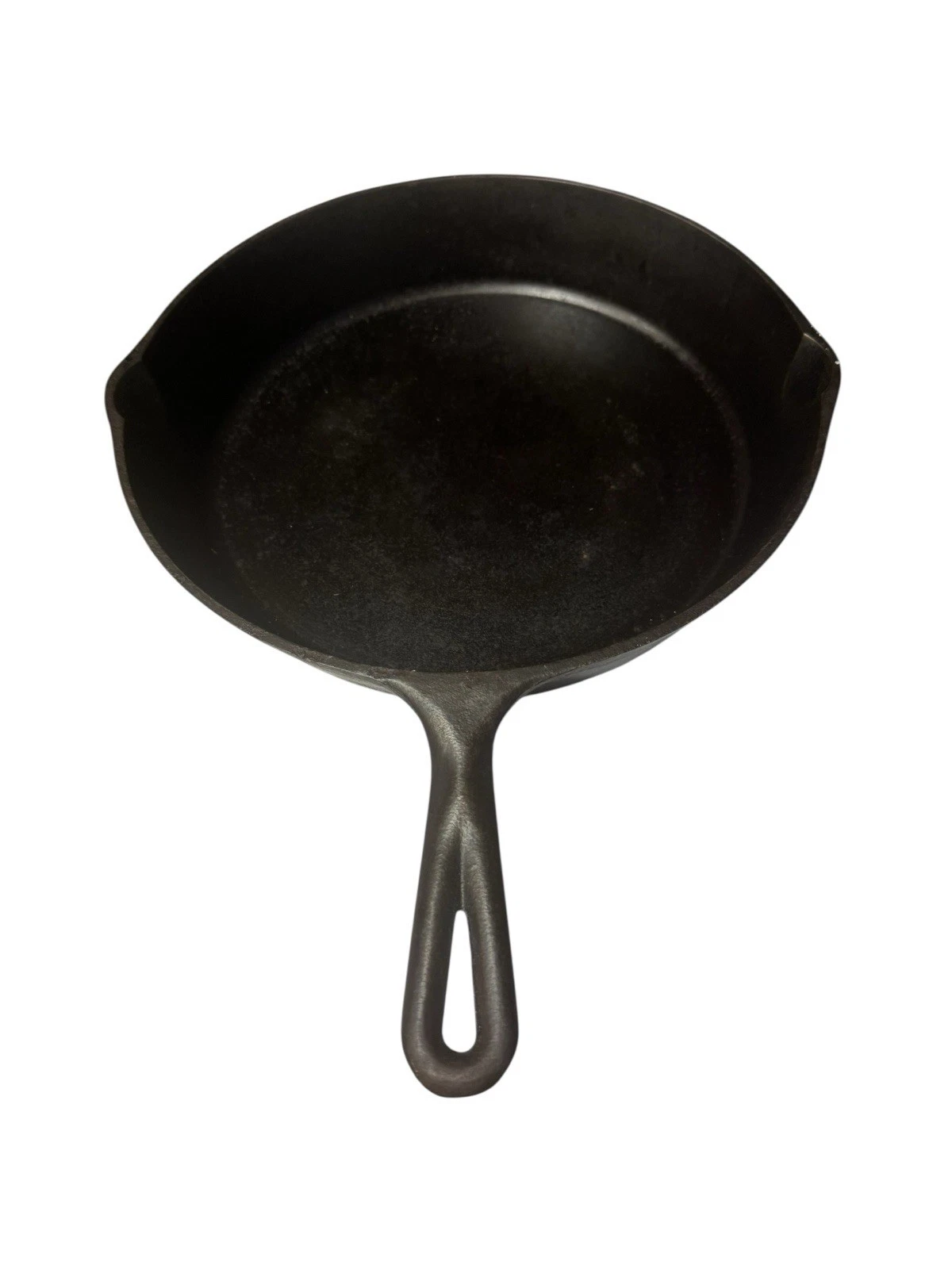 Lodge No. 8 Cast Iron Skillet with 3 Notch Heat Ring Sits Flat
