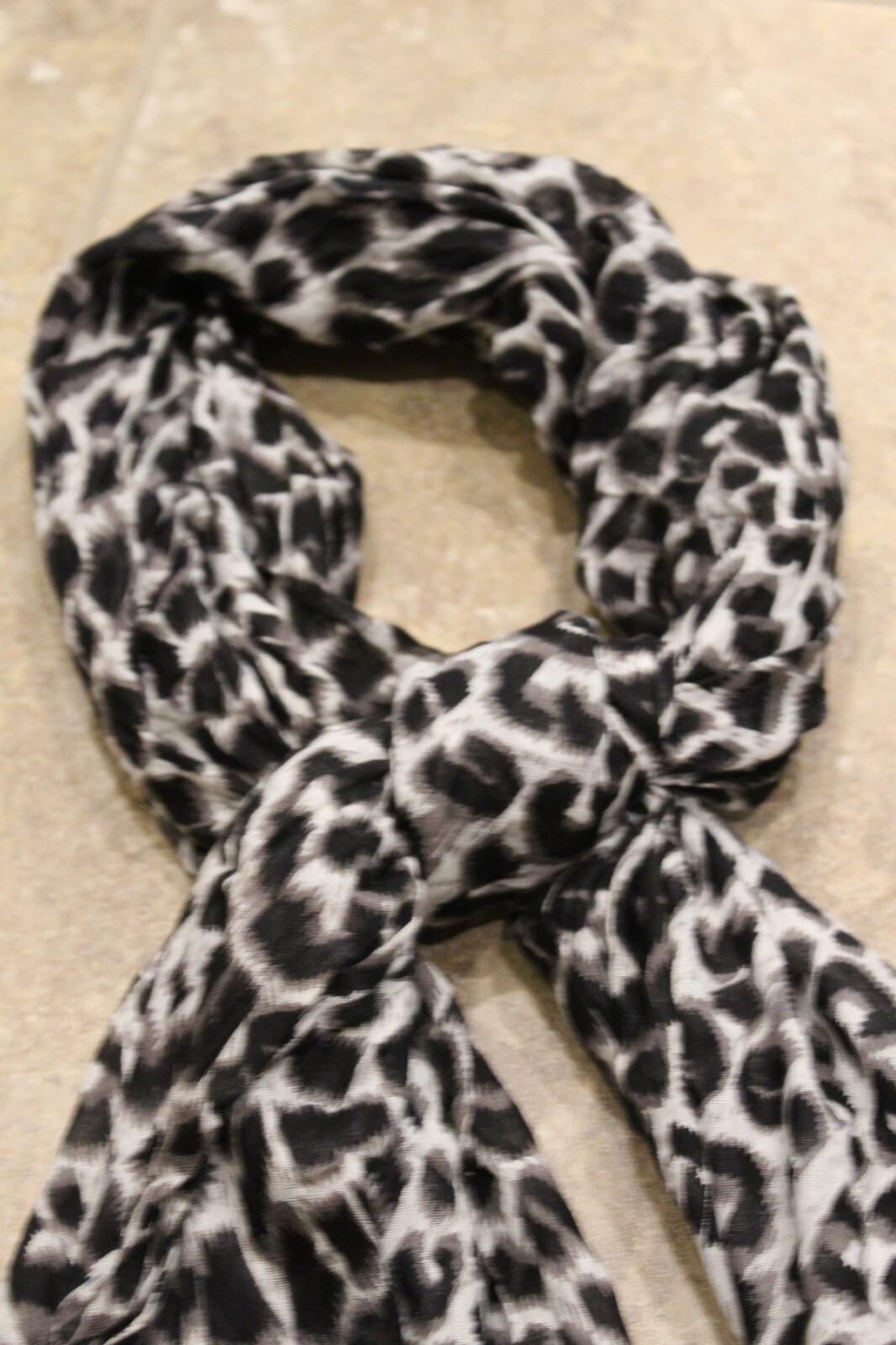 Lightweight Accent Scarf Rectangle Gray Black Leo… - image 4