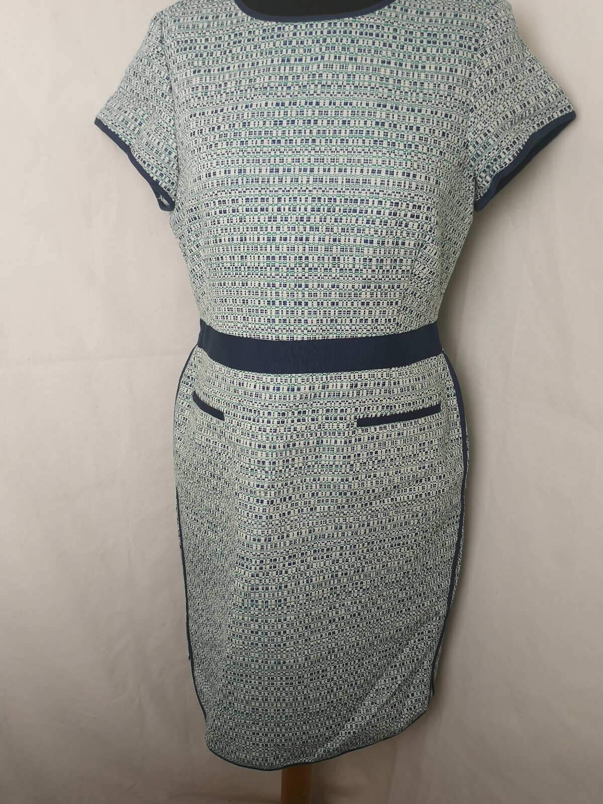 Ladies LK Bennett Shift bluee lined Dress Size 12 Ladies LK Bennett Shift bluee lined Dress Size 12