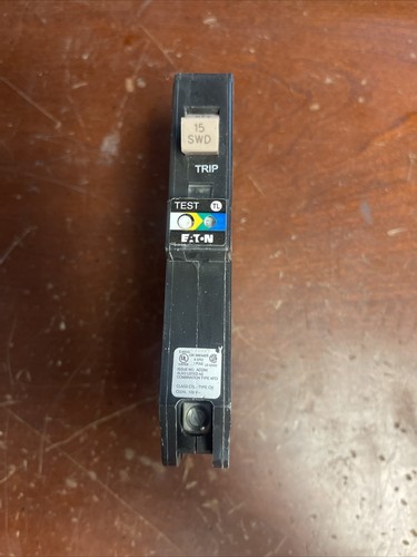 Eaton CHFP115DF 10 Pezzi | Interruttori Martello Taglierino 1P 15A AF/GF | Doppia Funzione