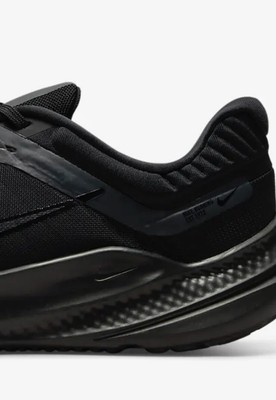 nike running quest 3 trainers in triple black